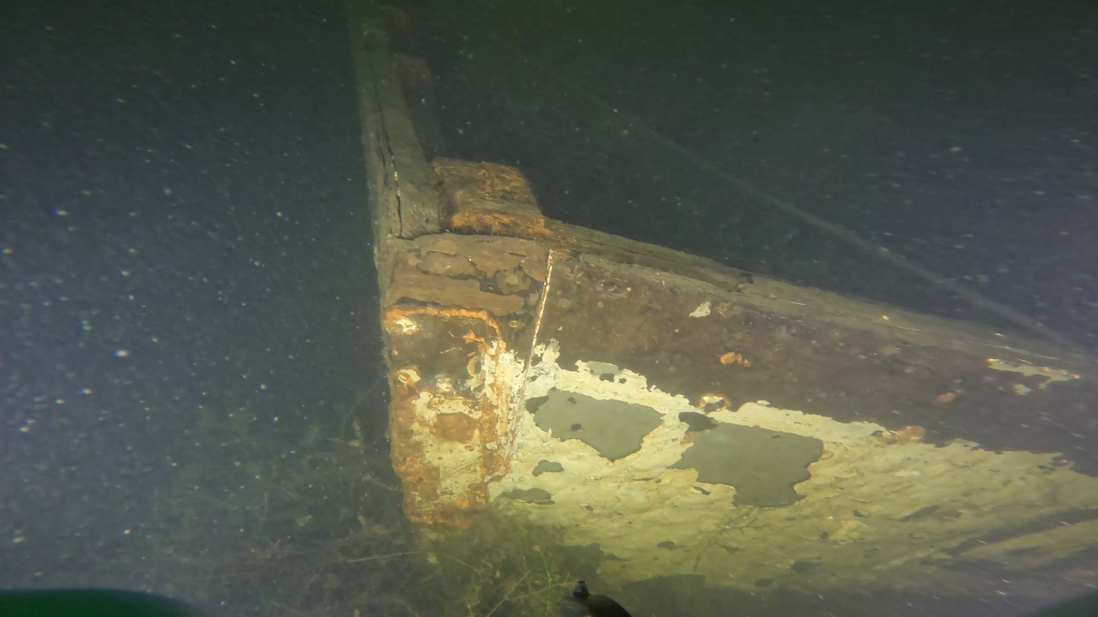 WWII Higgins Boat Wreck (LCVP) (LU006), Lake Union, Seattle, WA — photo 4 of 26