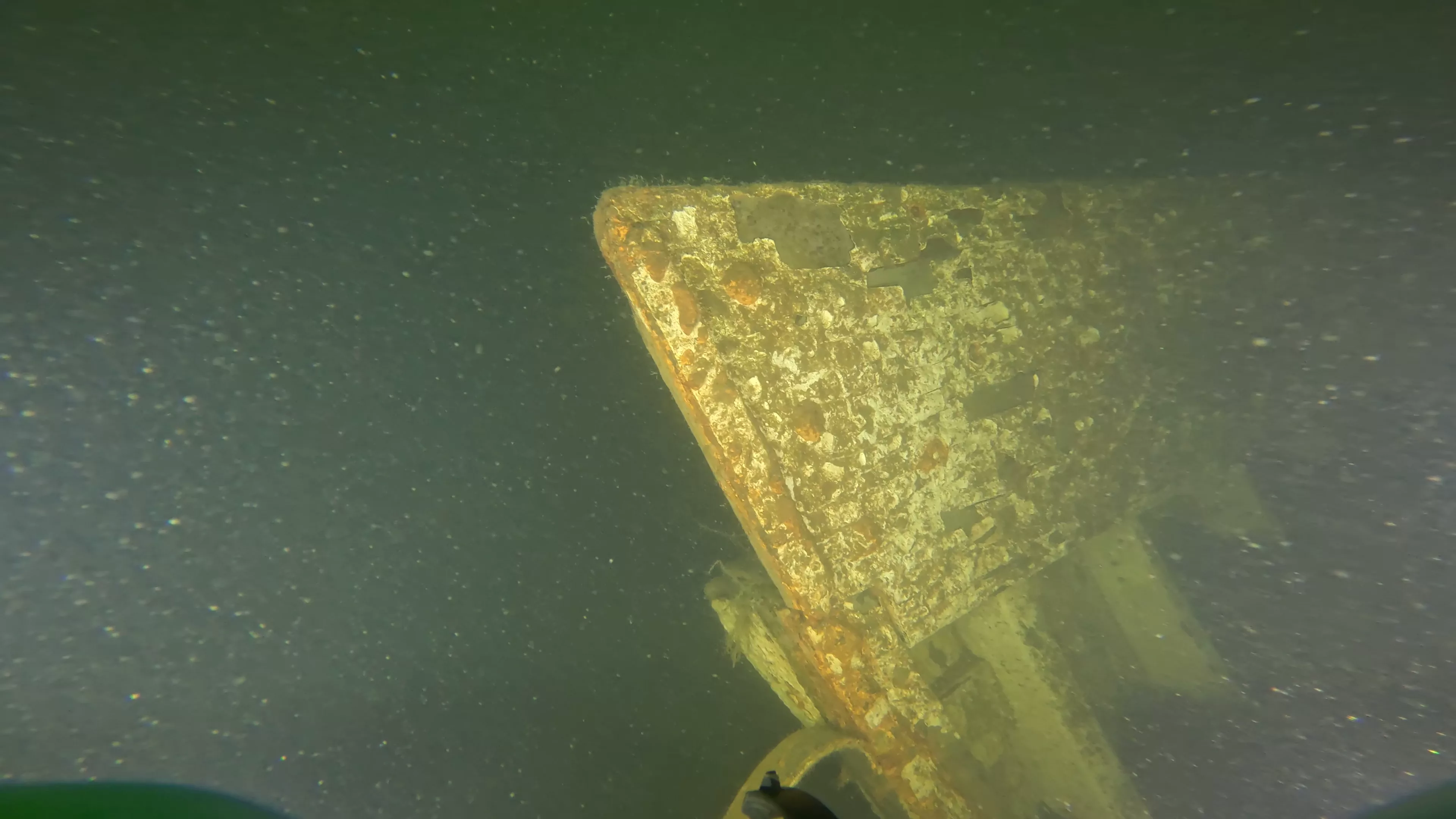 WWII Higgins Boat Wreck (LCVP) (LU006), Lake Union, Seattle, WA — photo 14 of 26