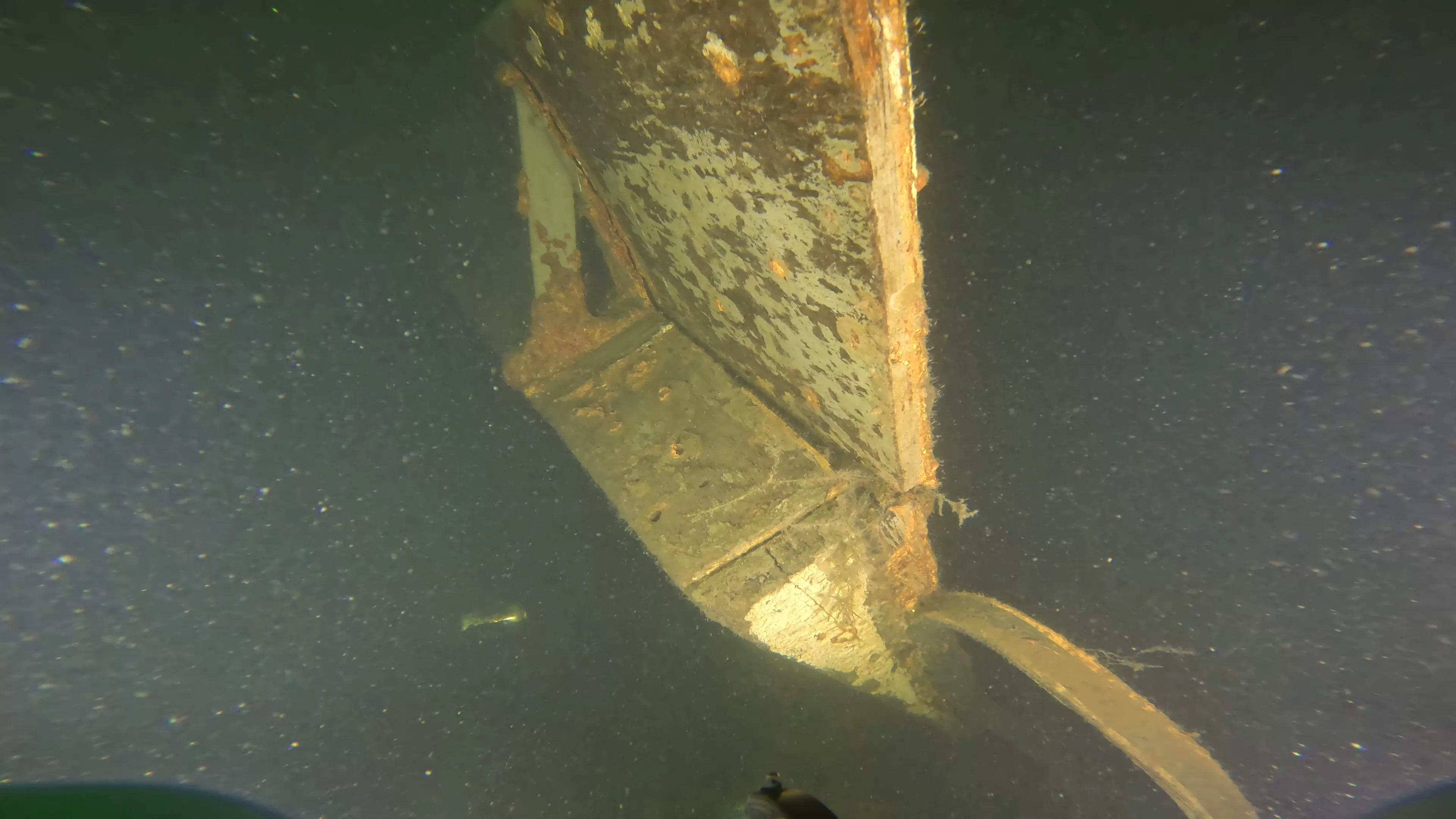 WWII Higgins Boat Wreck (LCVP) (LU006), Lake Union, Seattle, WA — photo 15 of 26