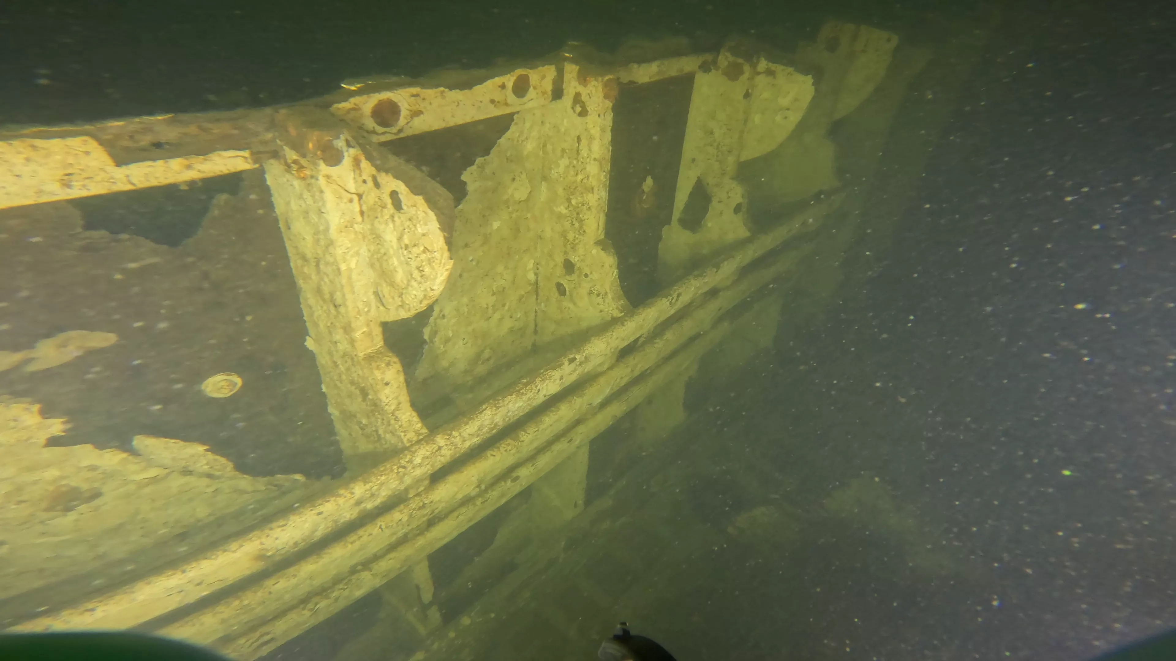 WWII Higgins Boat Wreck (LCVP) (LU006), Lake Union, Seattle, WA — photo 20 of 26