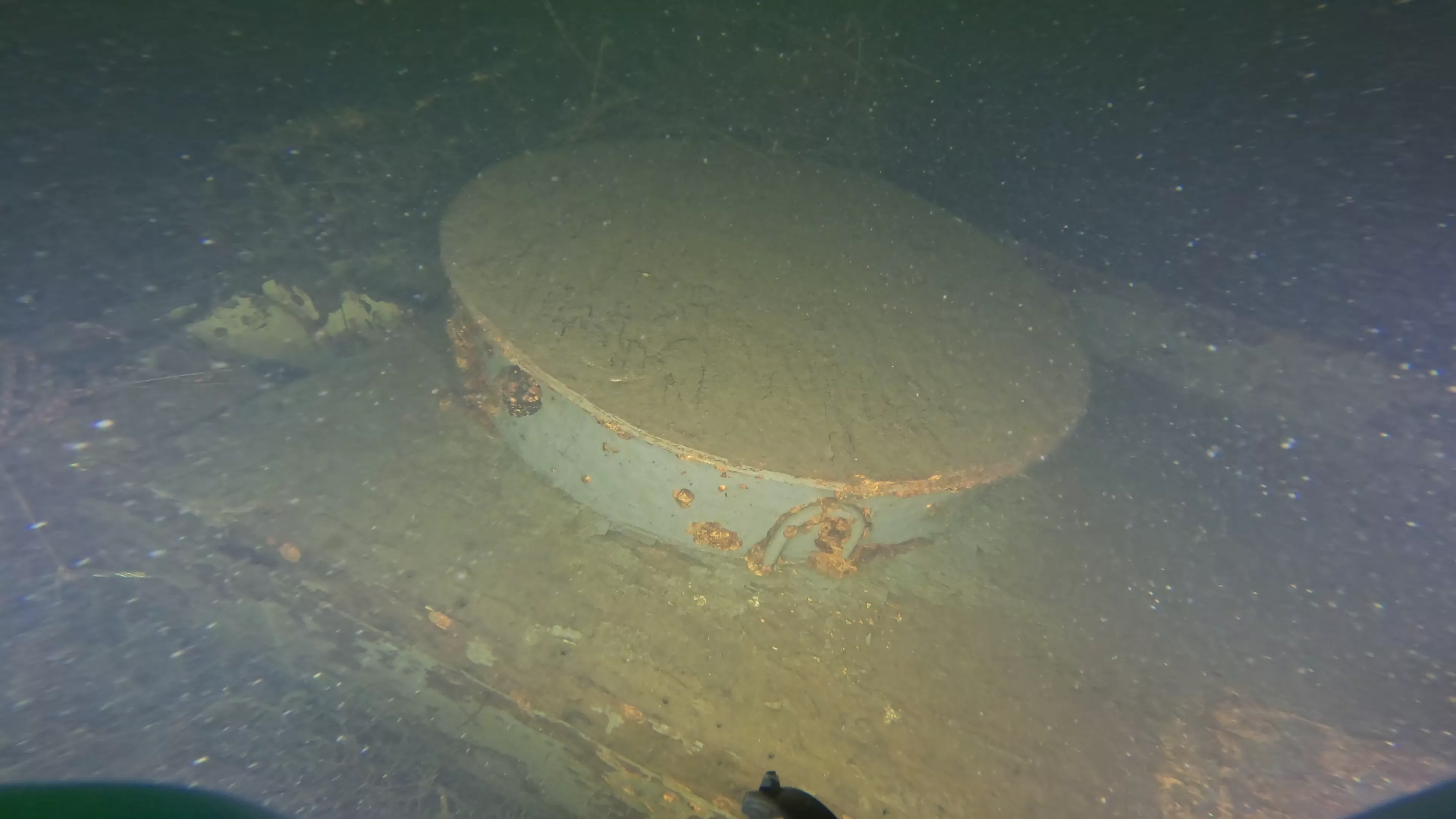 WWII Higgins Boat Wreck (LCVP) (LU006), Lake Union, Seattle, WA — photo 25 of 26