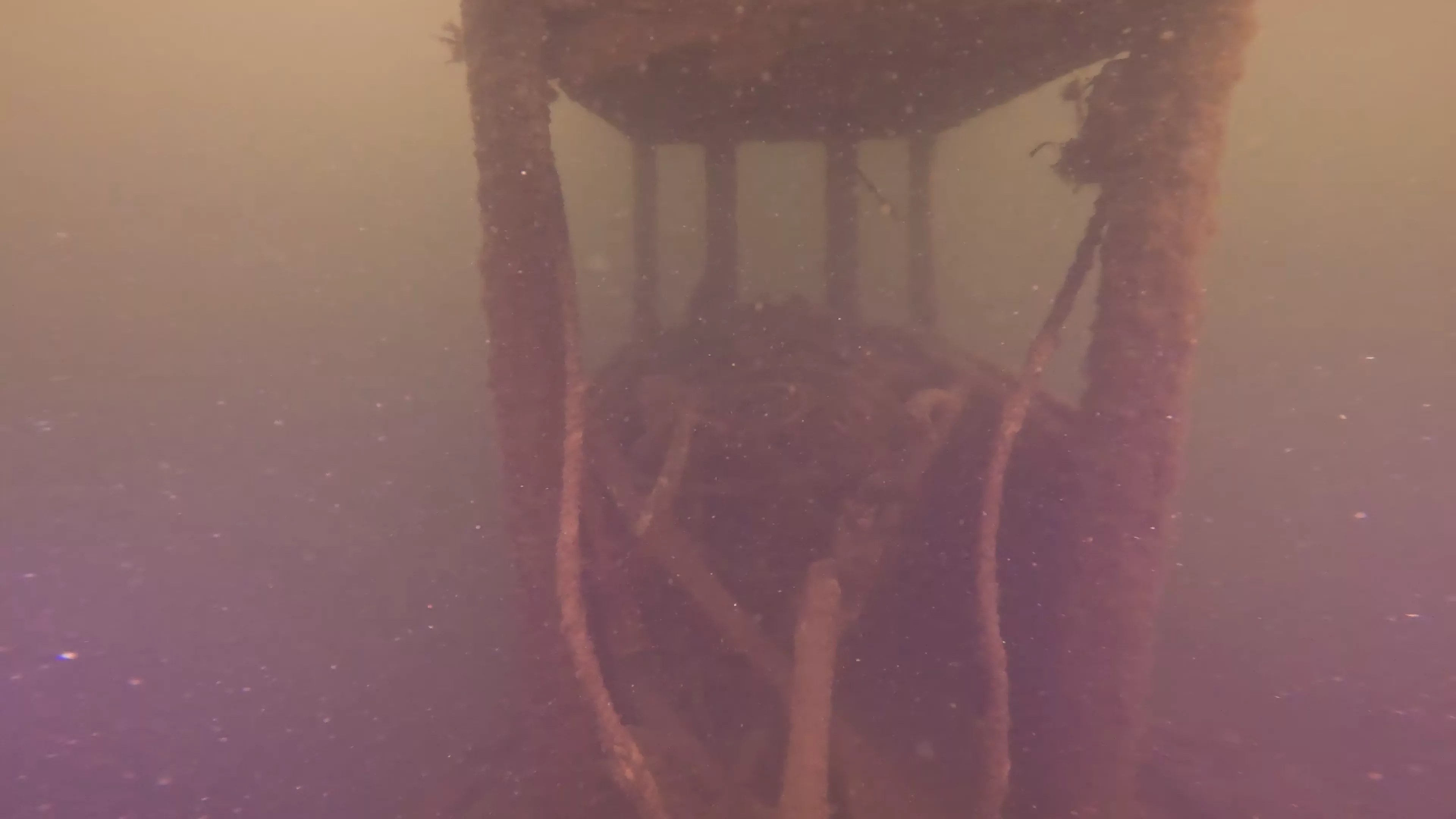 Steel Workboat Wreck (LU021), Lake Union, Seattle, WA — photo 12 of 25