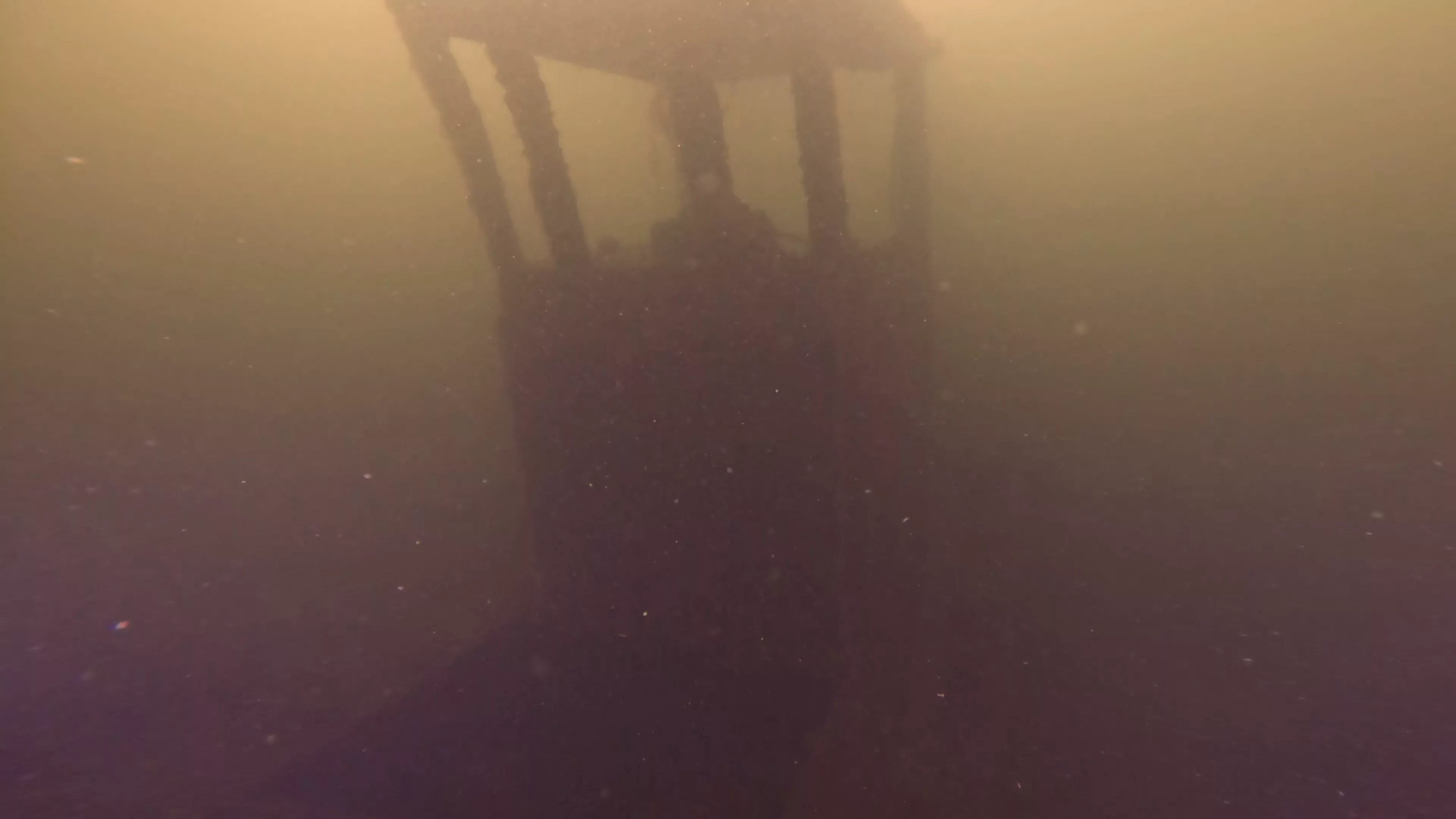 Steel Workboat Wreck (LU021), Lake Union, Seattle, WA — photo 23 of 25