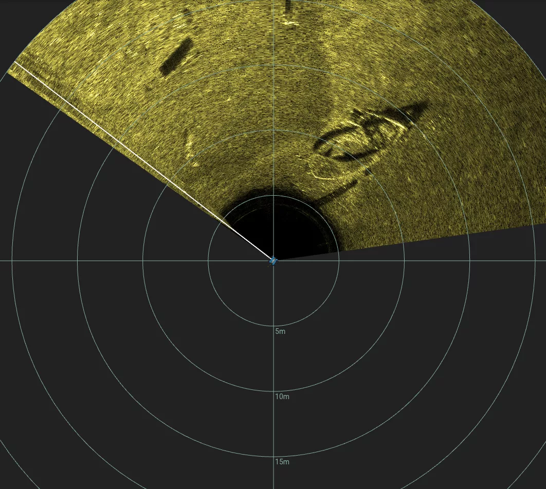 33' Bowsprit Sailboat Wreck (LU024), Lake Union, Seattle, WA — side-scan sonar image