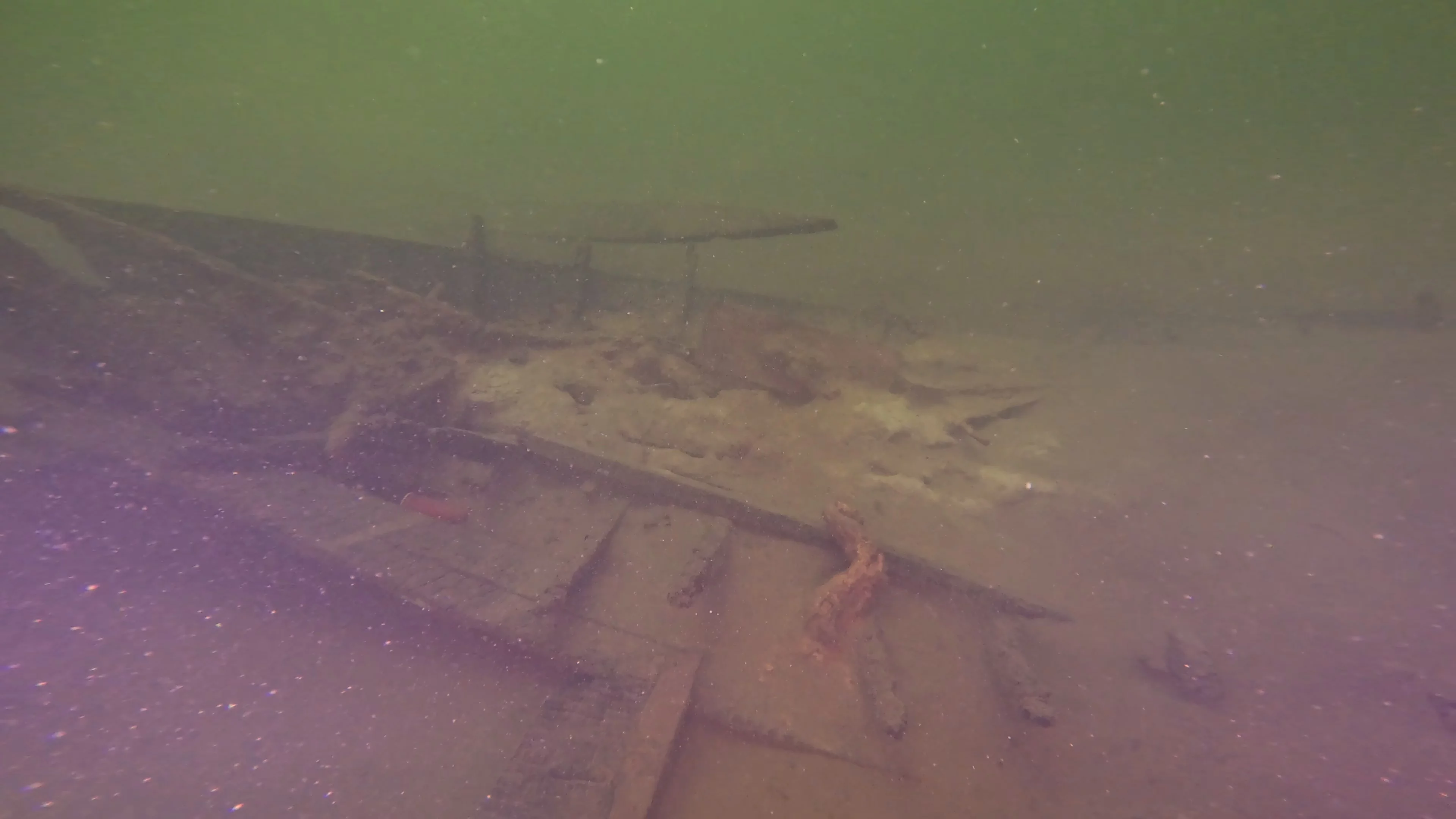 28' Collapsed Wooden Boat Wreck (LU069), Lake Union, Seattle, WA — photo 21 of 29