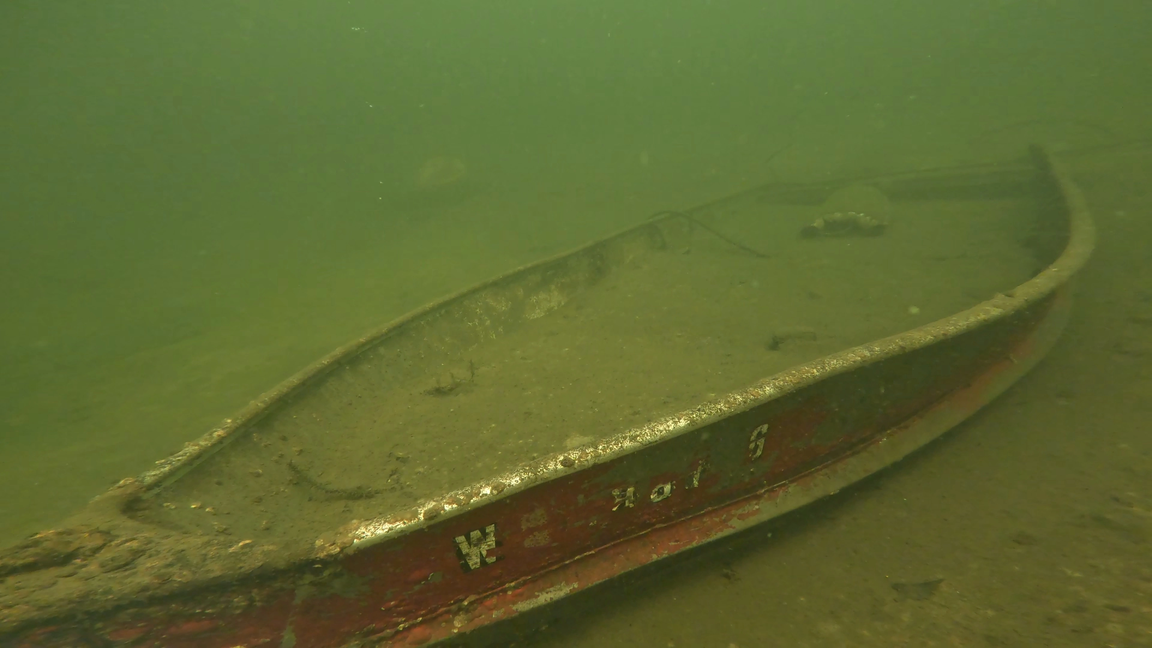Sunken Metal Pleasure Craft (LU071), Lake Union, Seattle, WA — photo 1 of 15