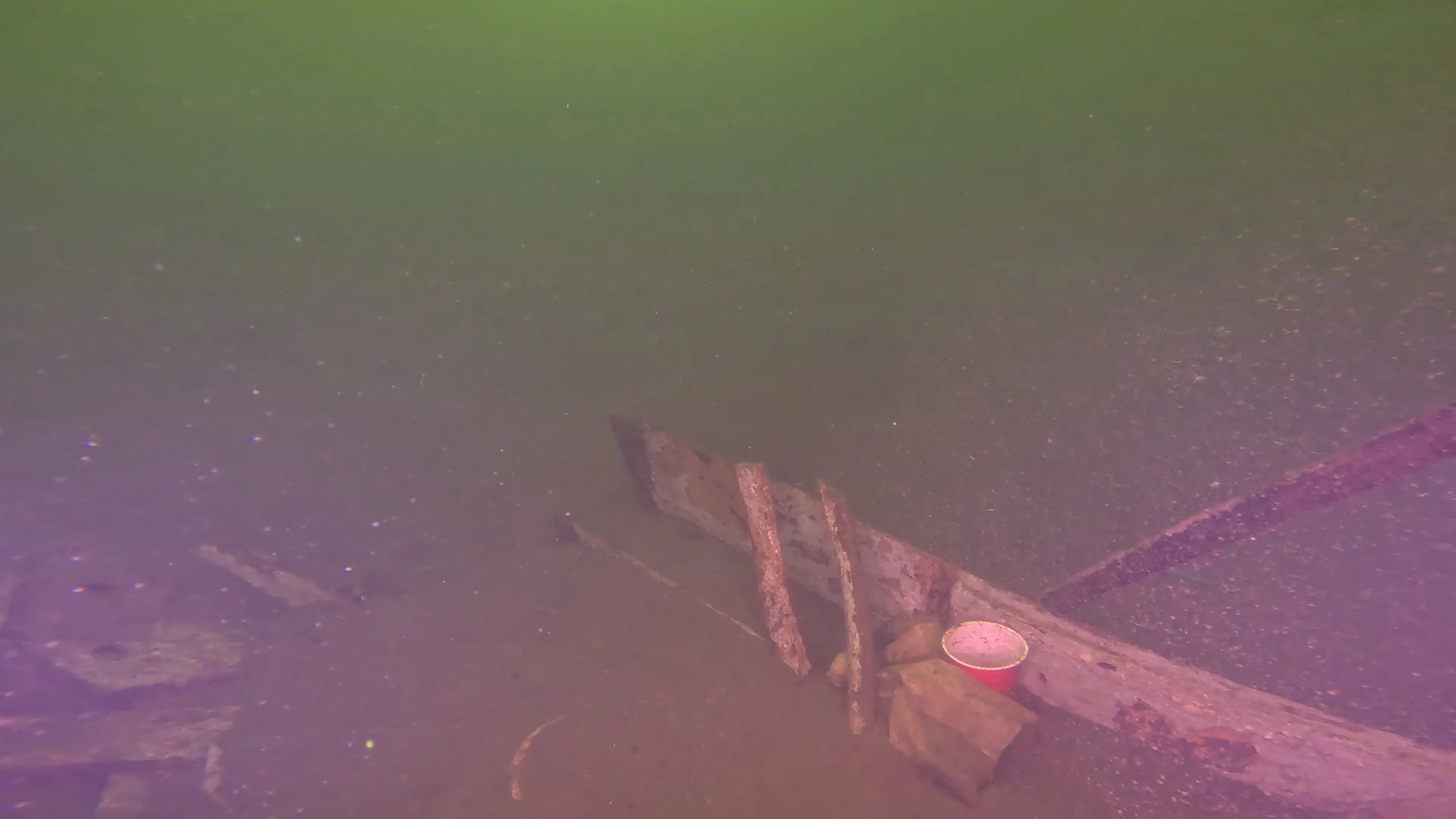 35' Bulwarks Boat Wreck (LU074), Lake Union, Seattle, WA — photo 9 of 12