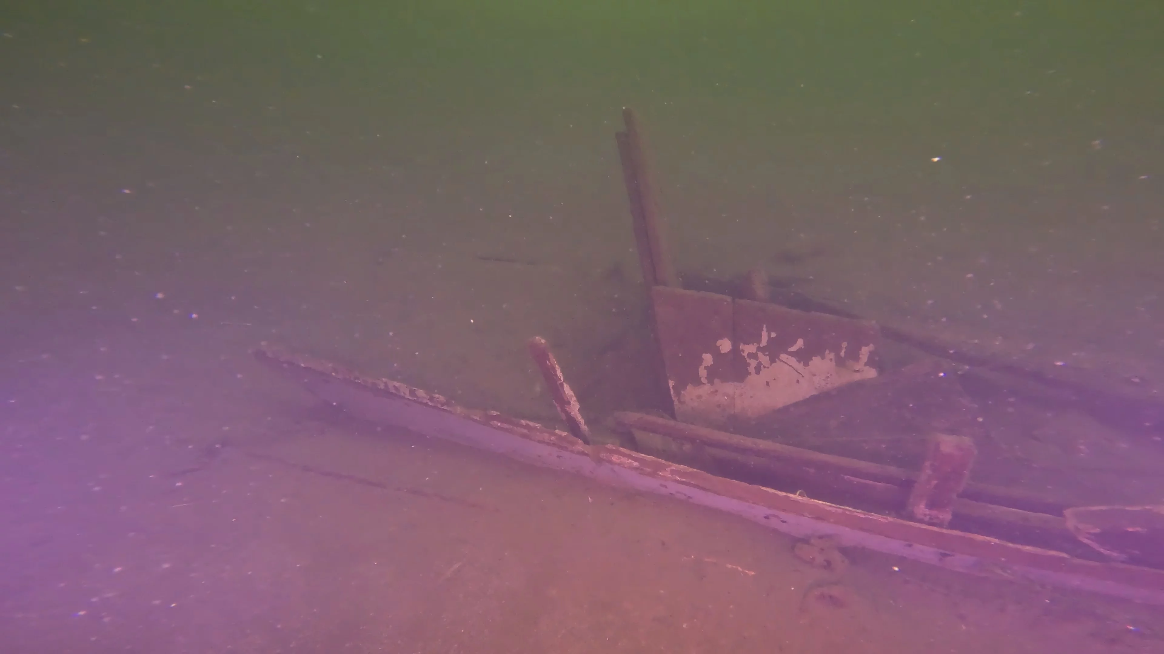 35' Bulwarks Boat Wreck (LU074), Lake Union, Seattle, WA — main photo
