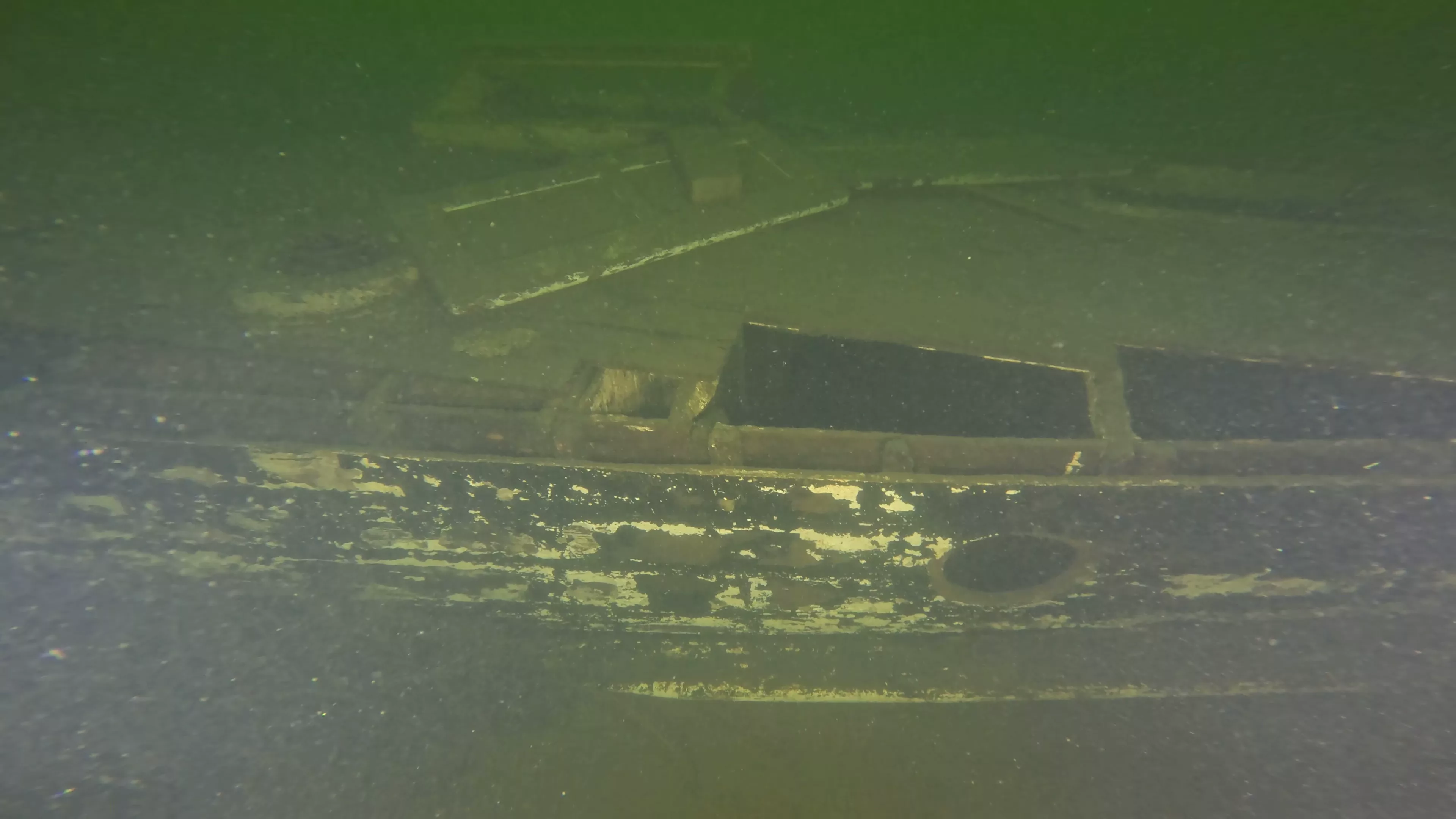 Betty W.: 35' Sailing Vessel Wreck (LU078), Lake Union, Seattle, WA — photo 4 of 24