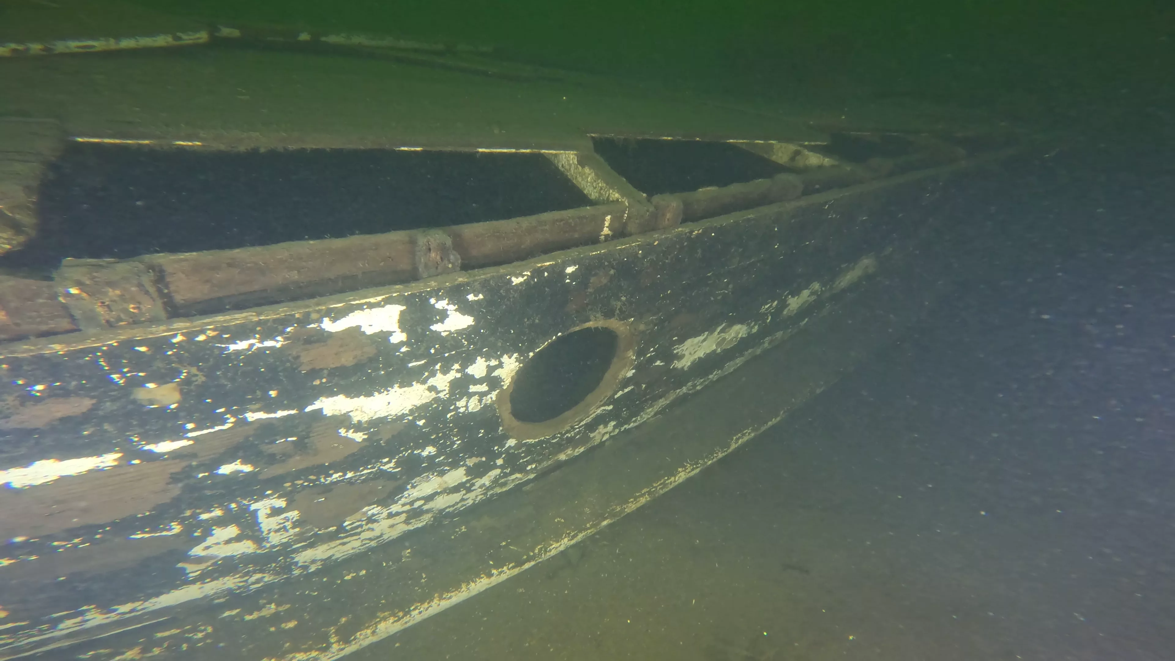 Betty W.: 35' Sailing Vessel Wreck (LU078), Lake Union, Seattle, WA — photo 6 of 24