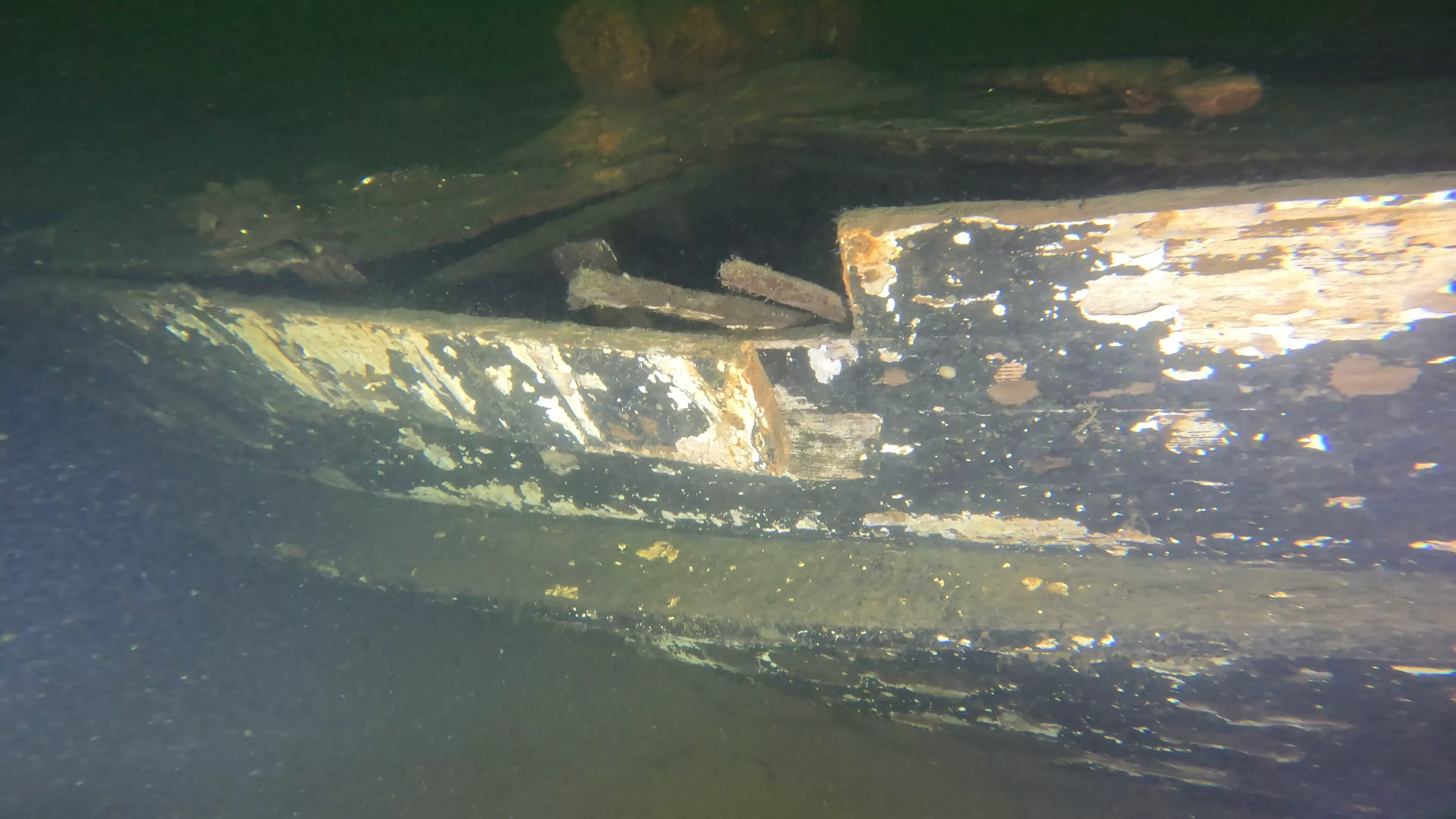 Betty W.: 35' Sailing Vessel Wreck (LU078), Lake Union, Seattle, WA — photo 7 of 24