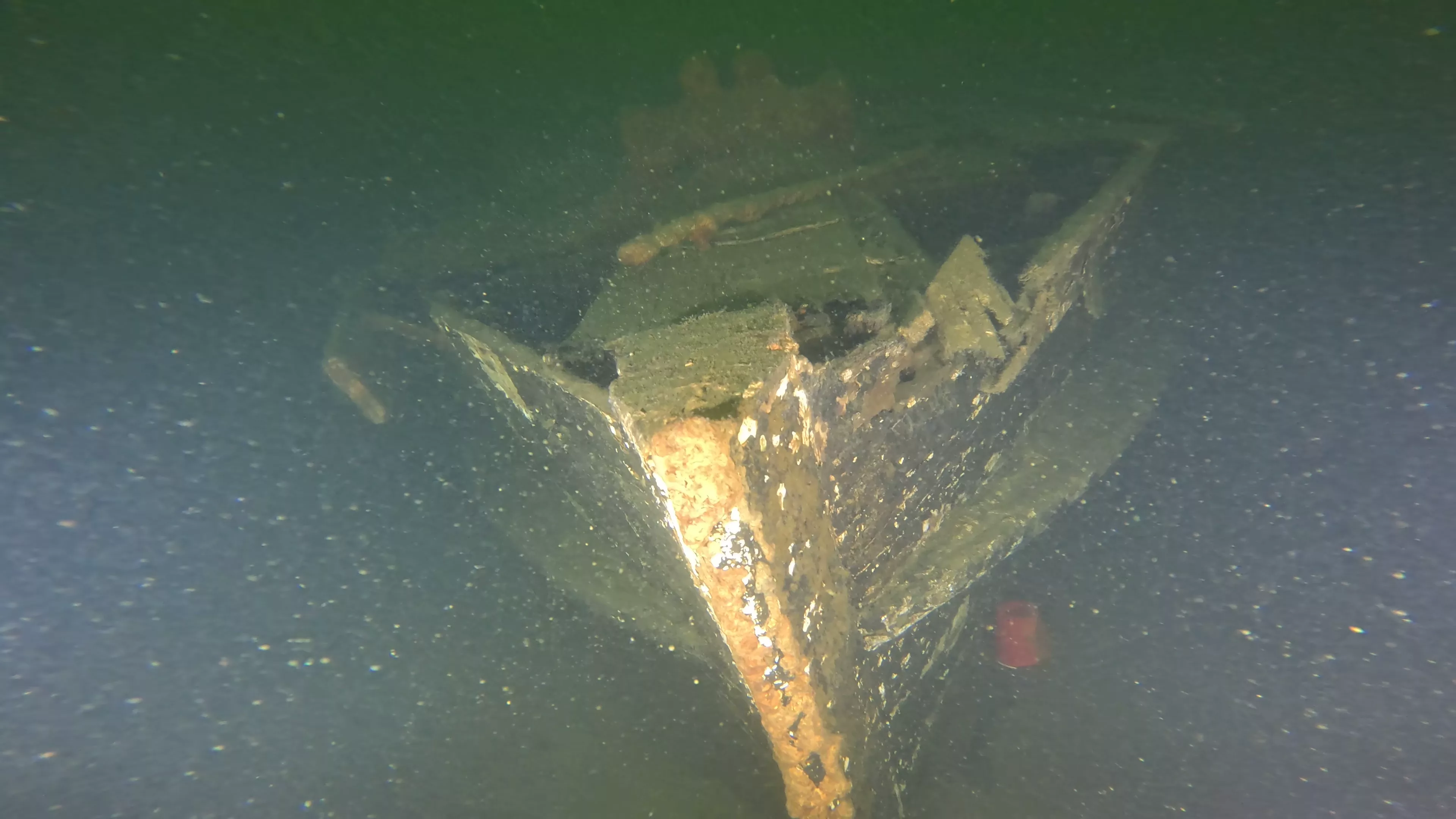 Betty W.: 35' Sailing Vessel Wreck (LU078), Lake Union, Seattle, WA — photo 9 of 24