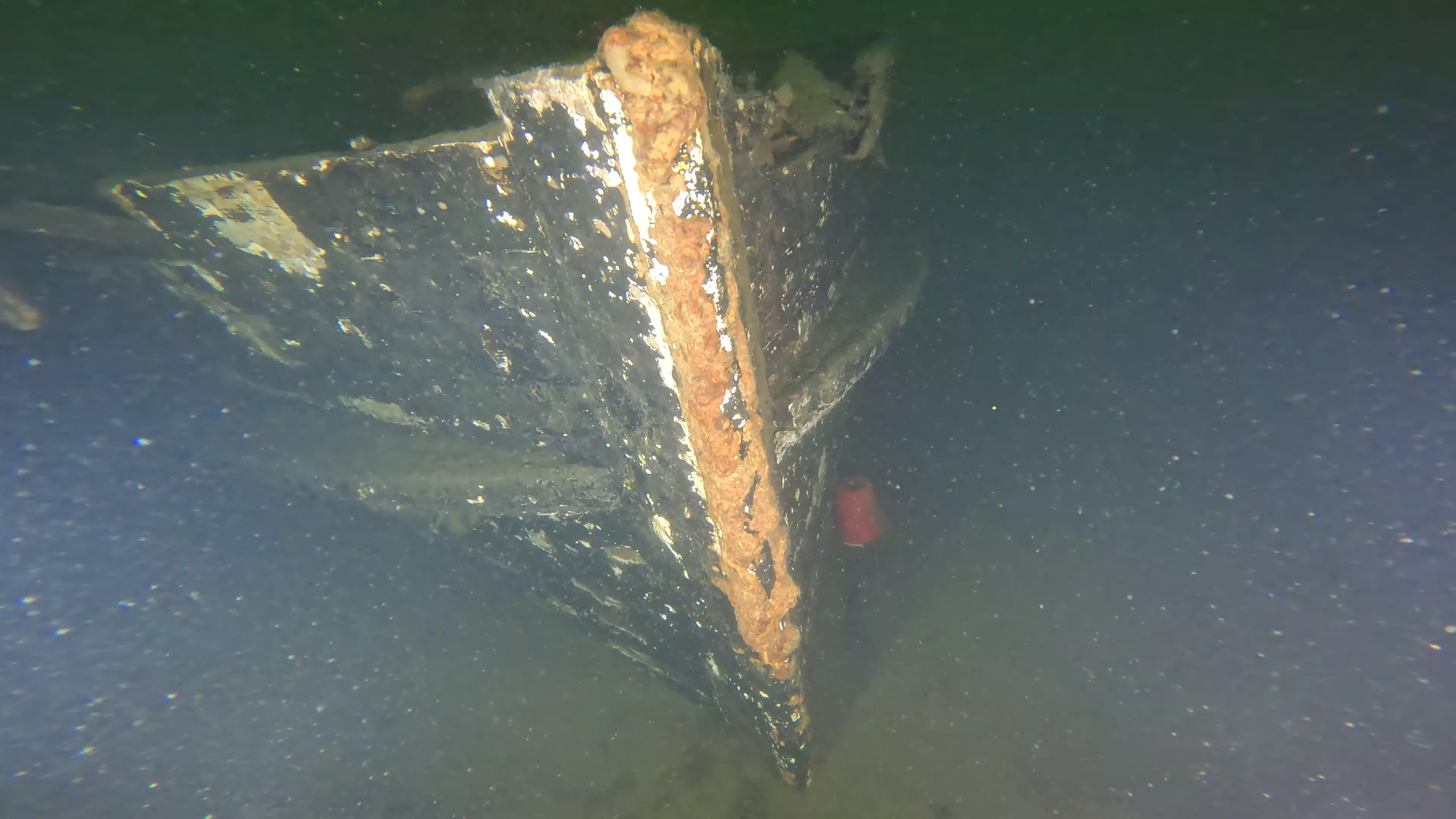 Betty W.: 35' Sailing Vessel Wreck (LU078), Lake Union, Seattle, WA — photo 12 of 24