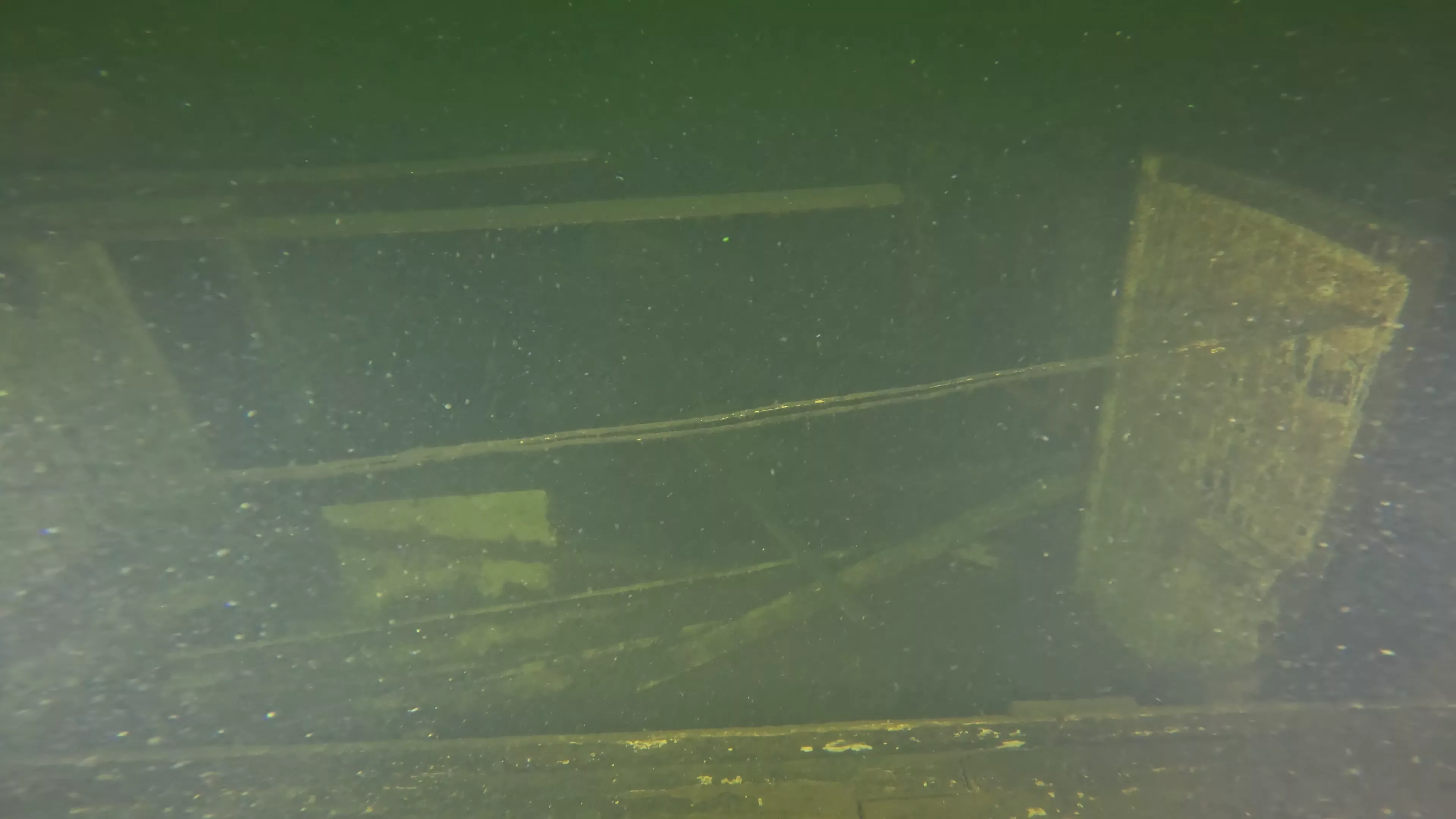 Betty W.: 35' Sailing Vessel Wreck (LU078), Lake Union, Seattle, WA — photo 14 of 24