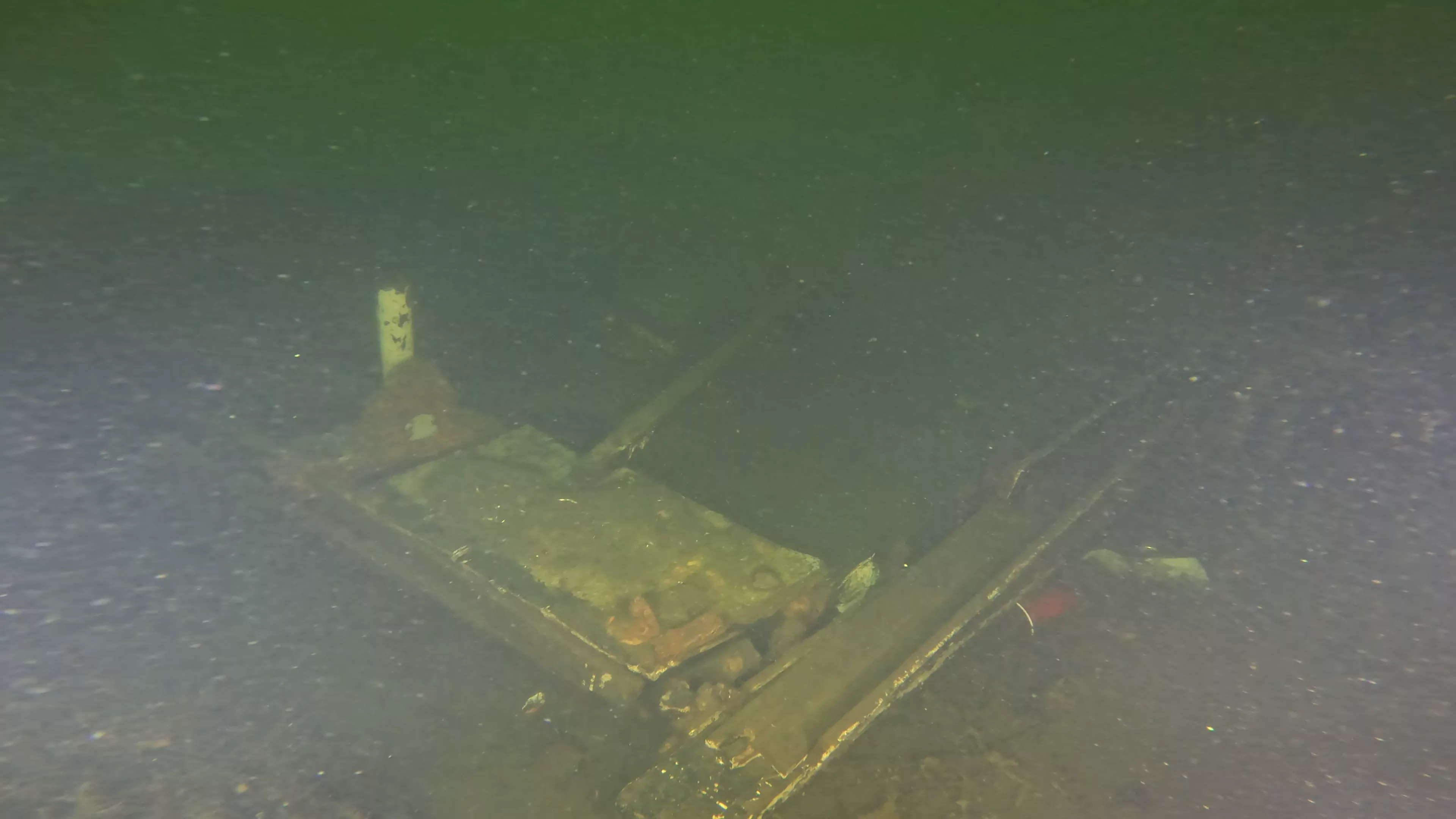 Betty W.: 35' Sailing Vessel Wreck (LU078), Lake Union, Seattle, WA — photo 16 of 24