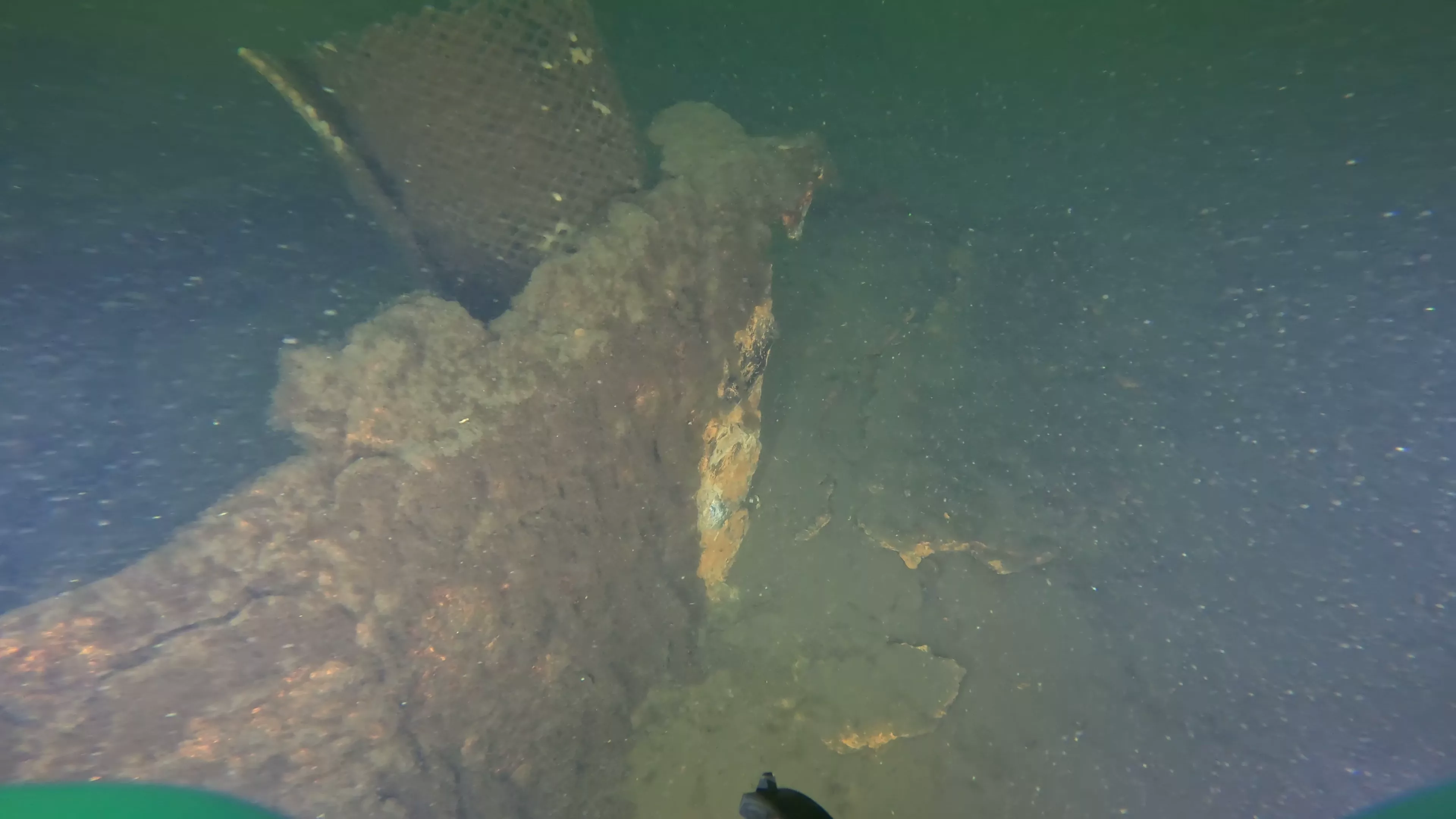 Sunken Metal Boat & Dock Debris (LU081), Lake Union, Seattle, WA — photo 6 of 19