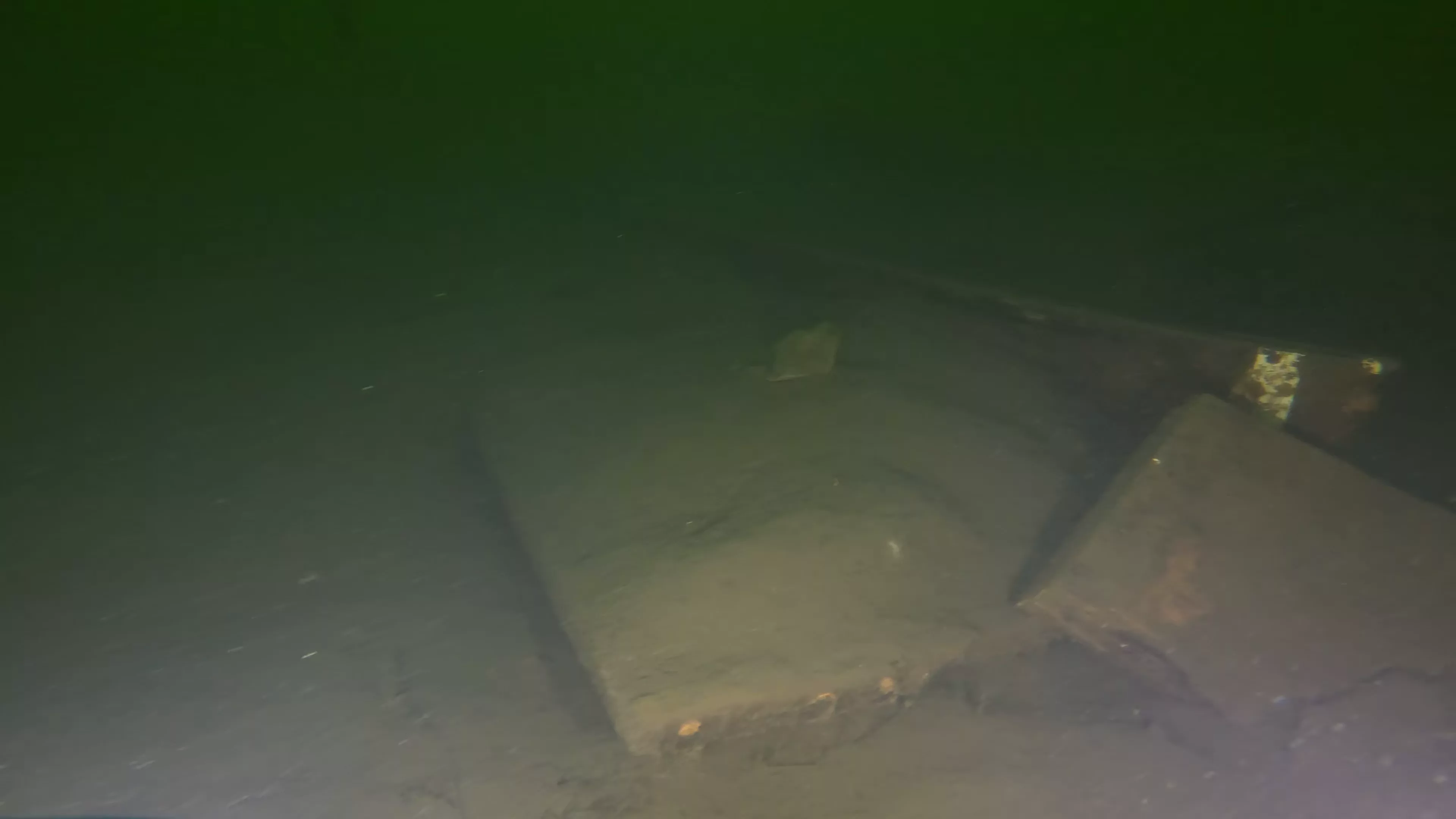 14' Small Wooden Boat Wreck (LU086), Lake Union, Seattle, WA — photo 3 of 7