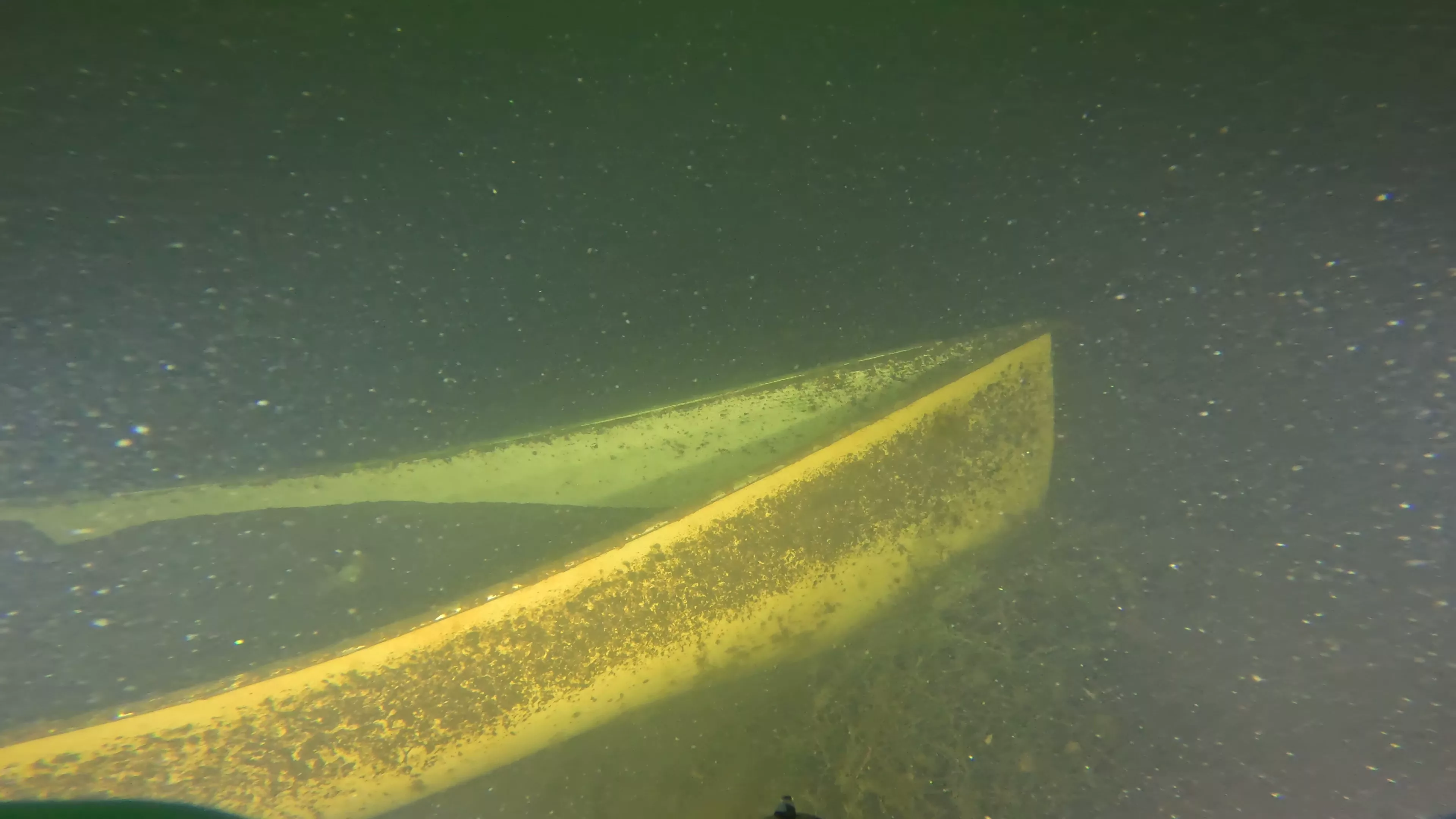 14' Fiberglass Rowboat Wreck (LU094), Lake Union, Seattle, WA — photo 5 of 8