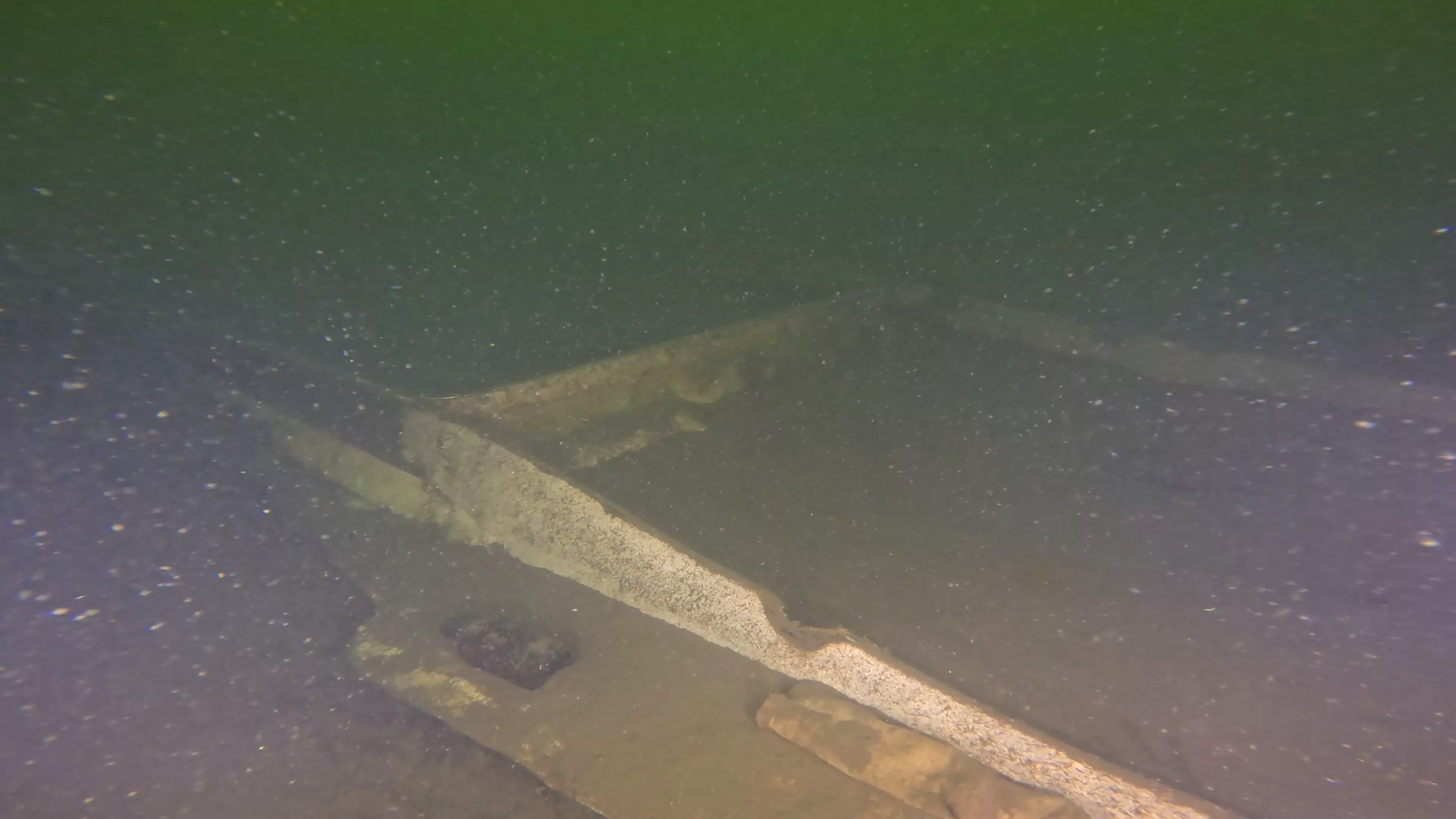 15' Wooden Boat Wreck (LU095), Lake Union, Seattle, WA — main photo
