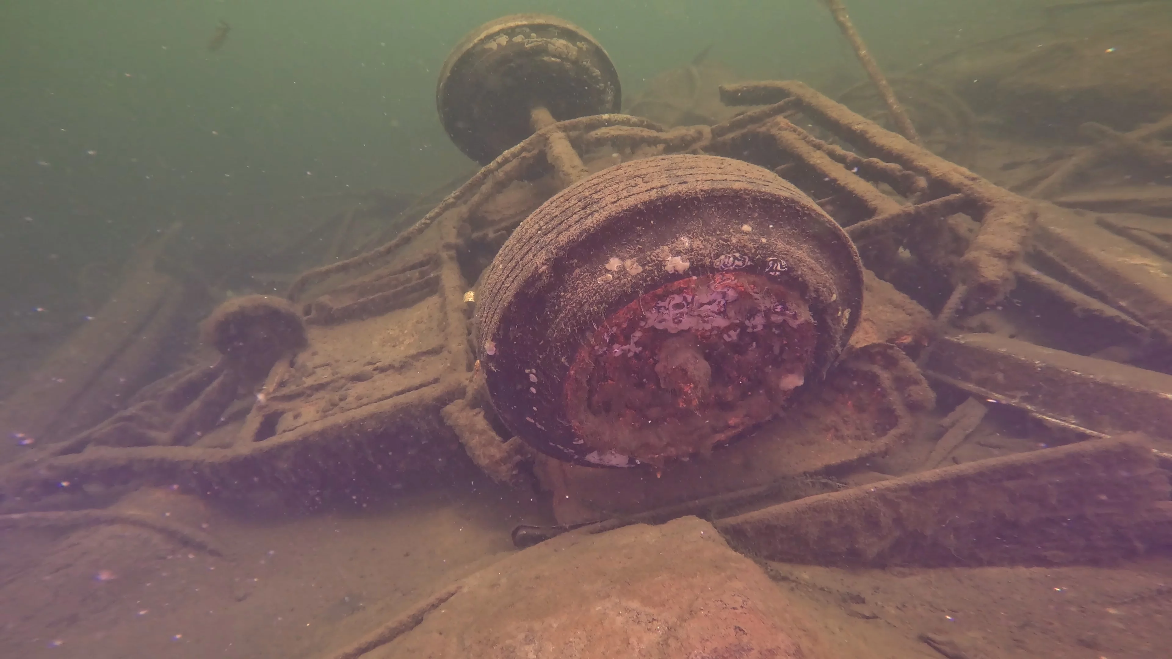 Barge & Trailer 'The Dump' (LU105), Lake Union, Seattle, WA — photo 16 of 20