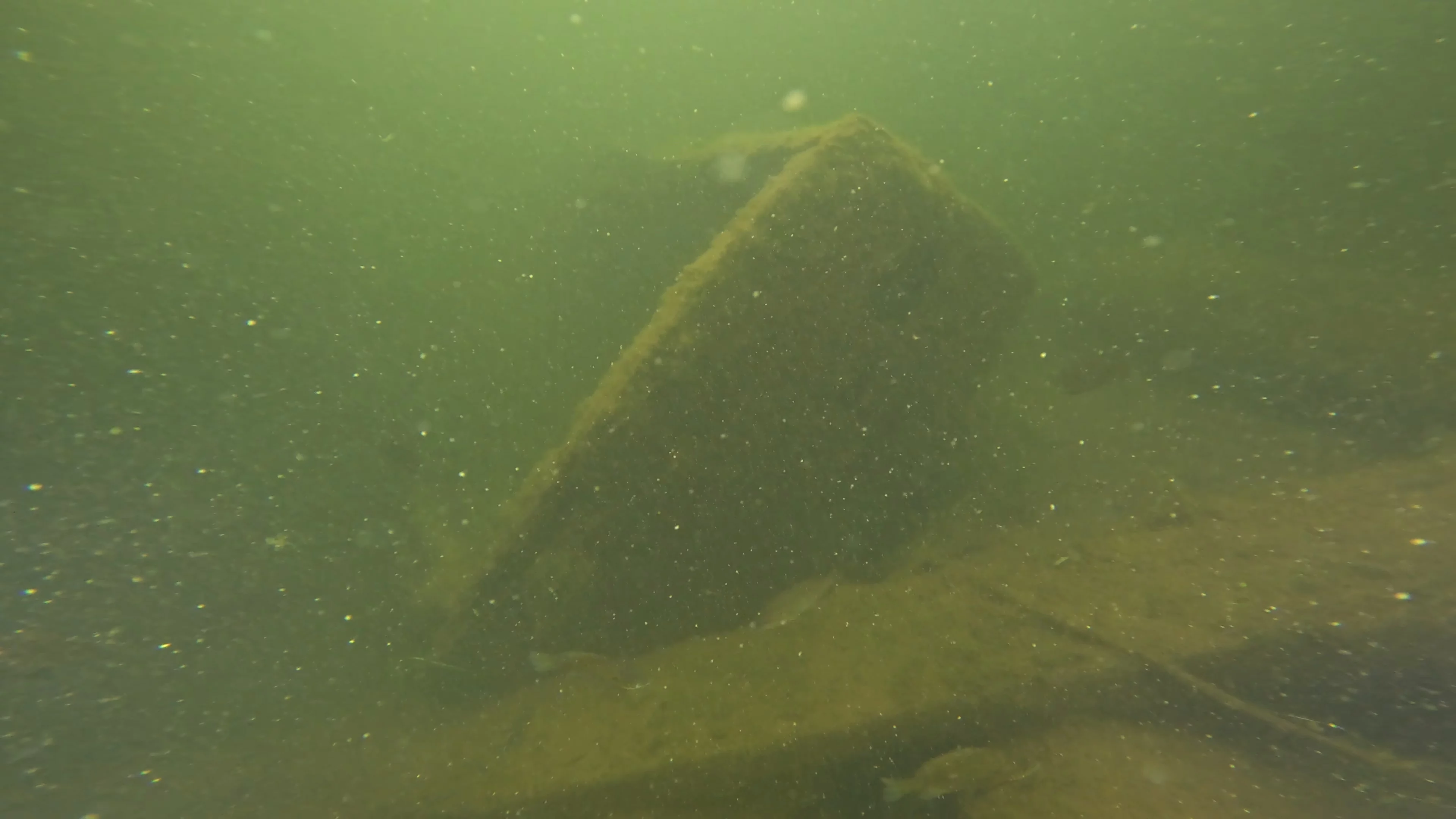 22' Wooden Shipwreck (LU106), Lake Union, Seattle, WA — photo 12 of 37